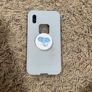 iPhone XS life proof case